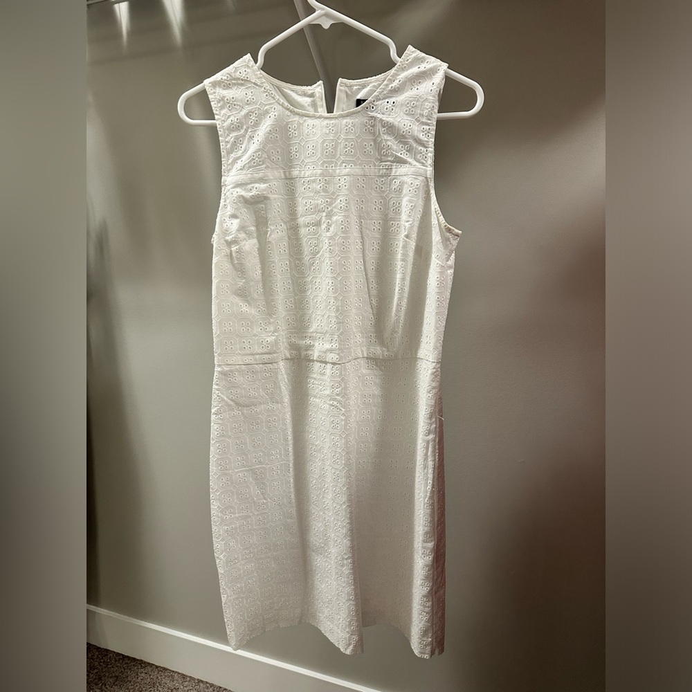 Banana Republic White Keyhole Dress